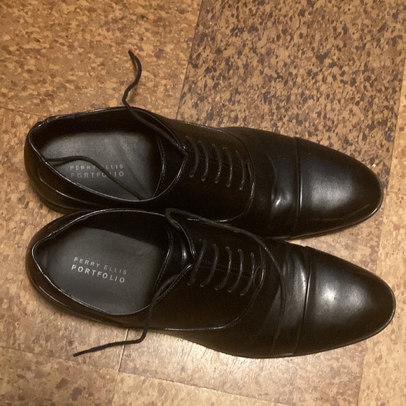Perry Ellis Portfolio shoes - Picture 2 of 7